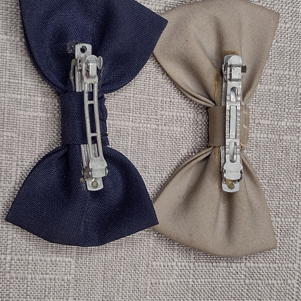 Uniform bows - Picture 3 of 3